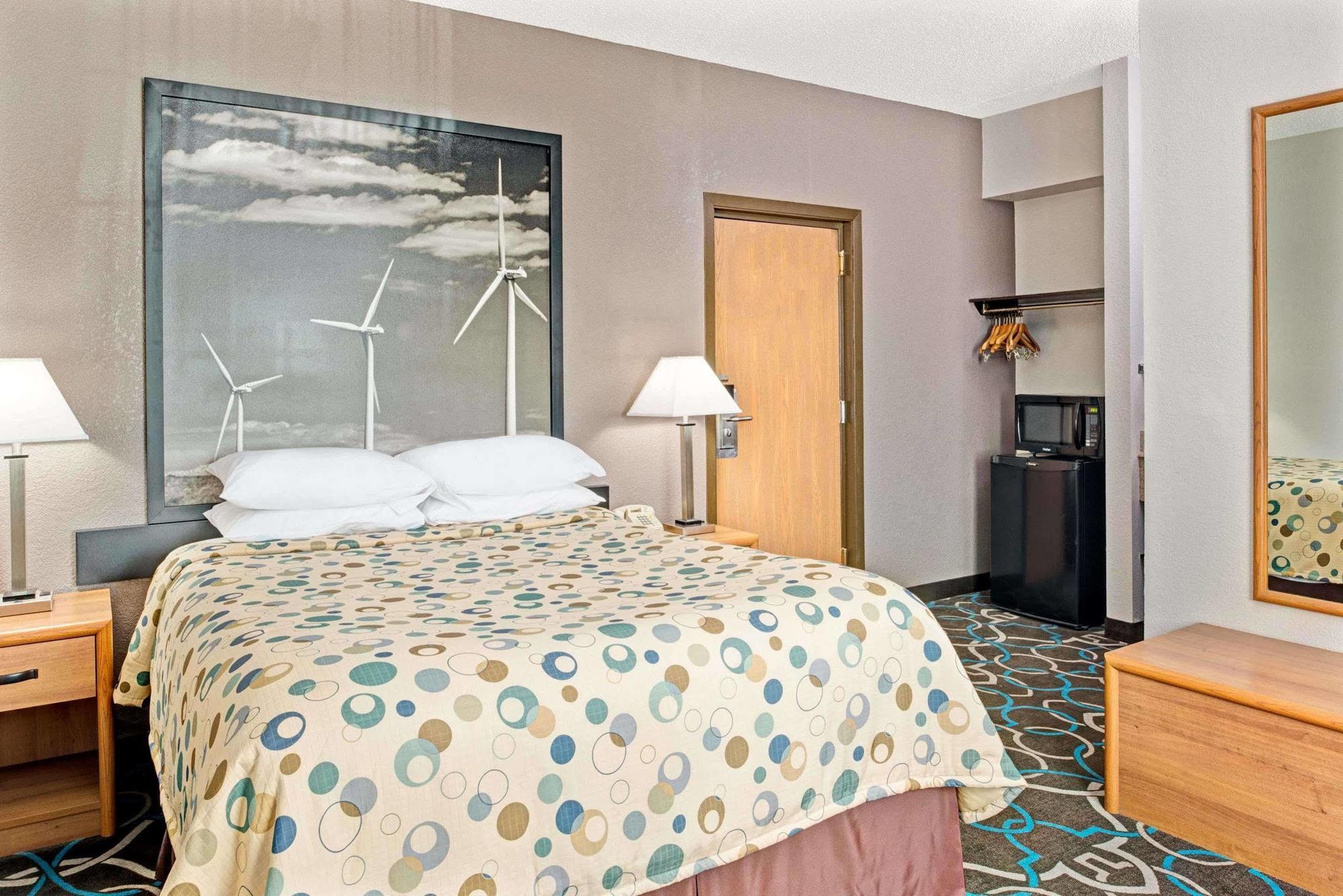 ซูเปอร์ 8 บาย วินด์แฮม วอลนัท Hotel Walnut ภายนอก รูปภาพ